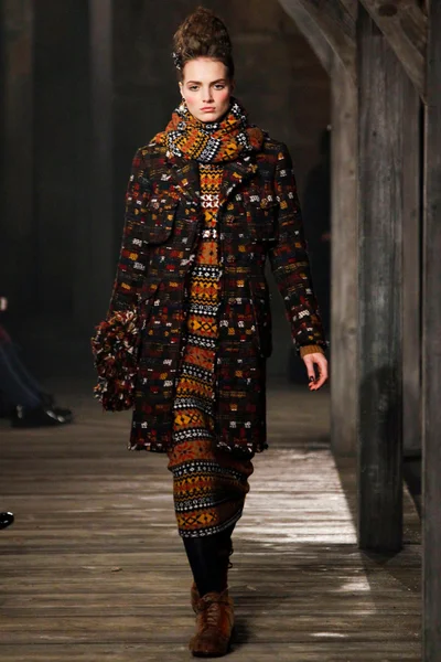 Look 24